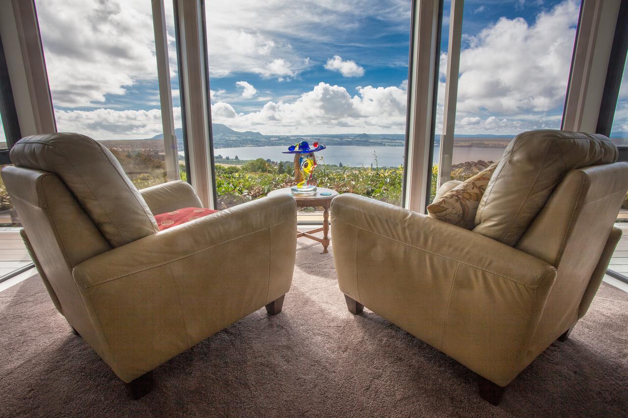 Te Moenga Lodge Tauposjön Exteriör bild