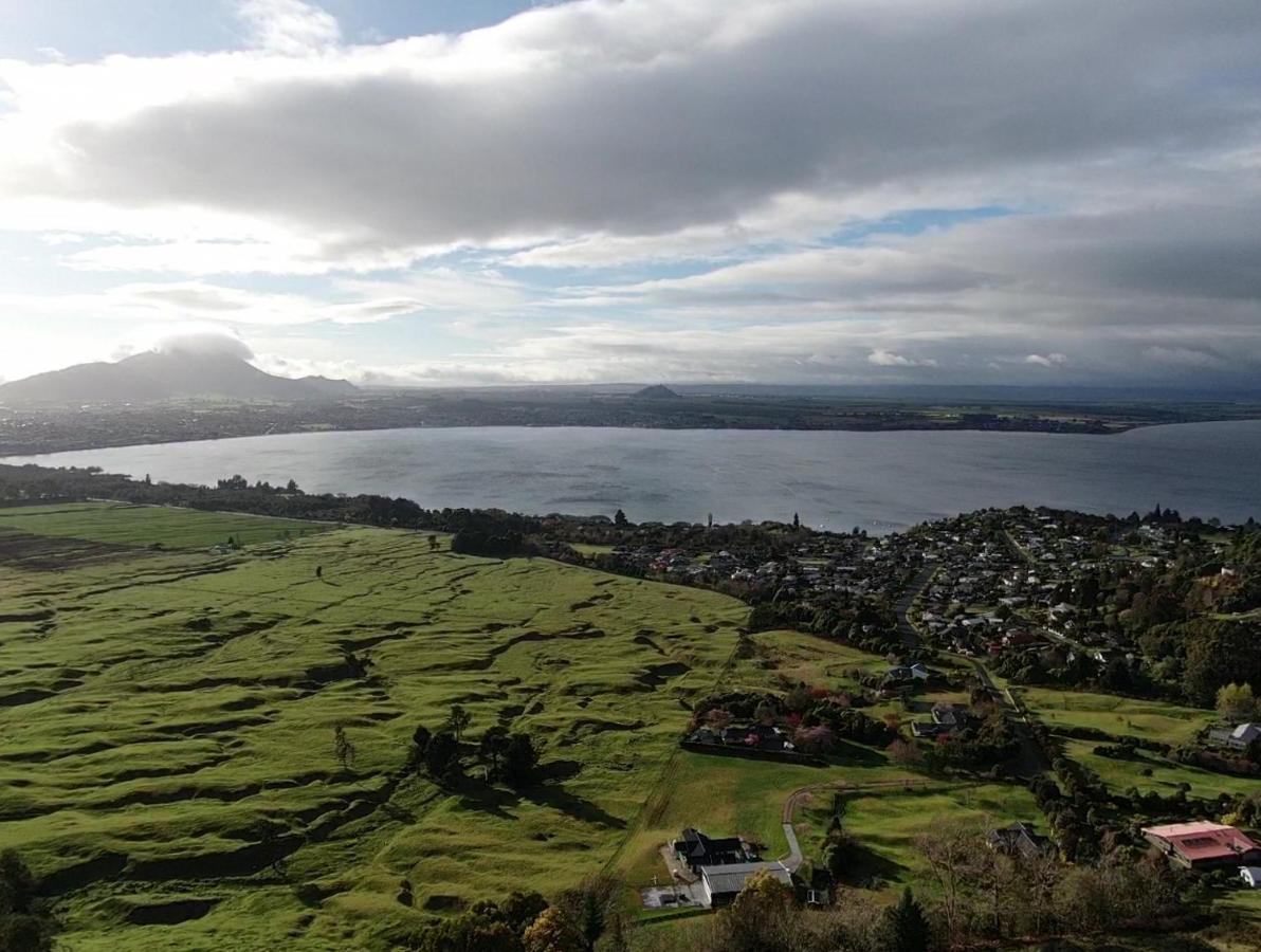 Te Moenga Lodge Tauposjön Exteriör bild